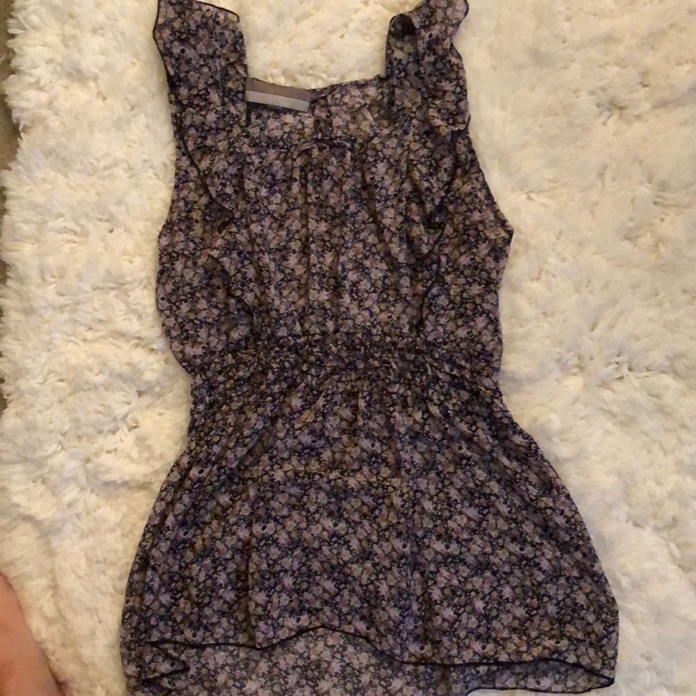 Floral, ruffle tank.